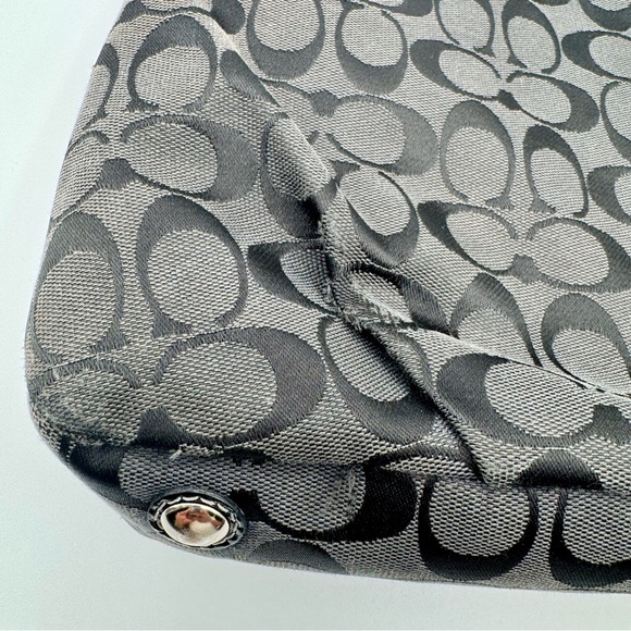 Vintage Coach Soho Black Signature Jacquard Shoulder Bag | Good Used Condition - Picture 5 of 16